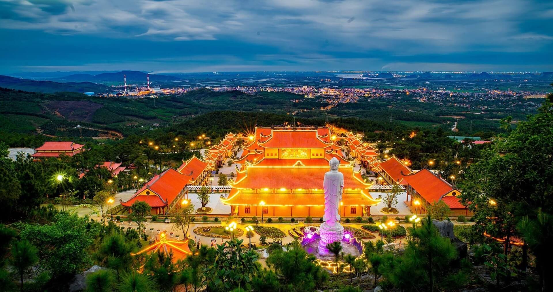 Top chùa Quảng Ninh nổi danh